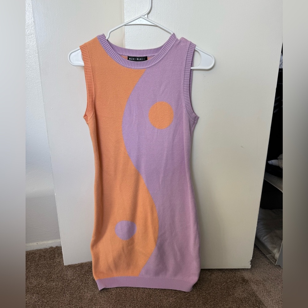 Sleeveless 70’s Orange and Purpled Dress